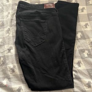 Black HOLLISTER skinny jeans distressed